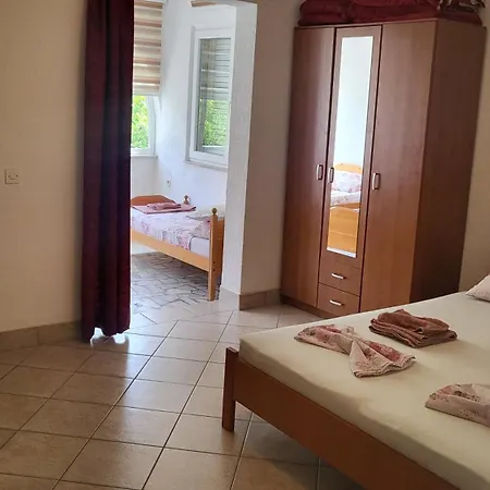 Alma Apartment Orebic