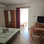 Alma Apartament *