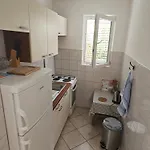 Apartament Alma *