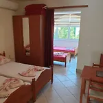 Alma Apartment